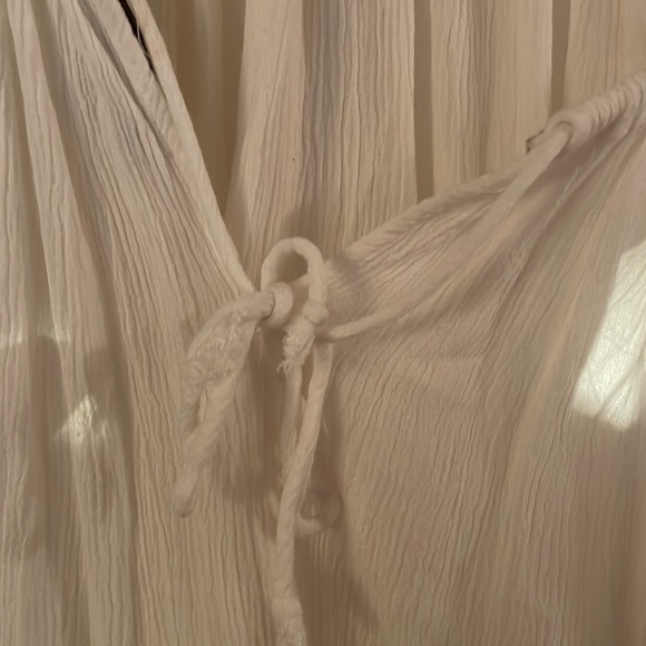 White crop tank - Picture 4 of 5